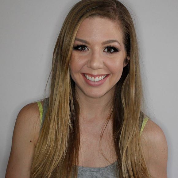 Meet your Posher, Bridget - Picture 1 of 1